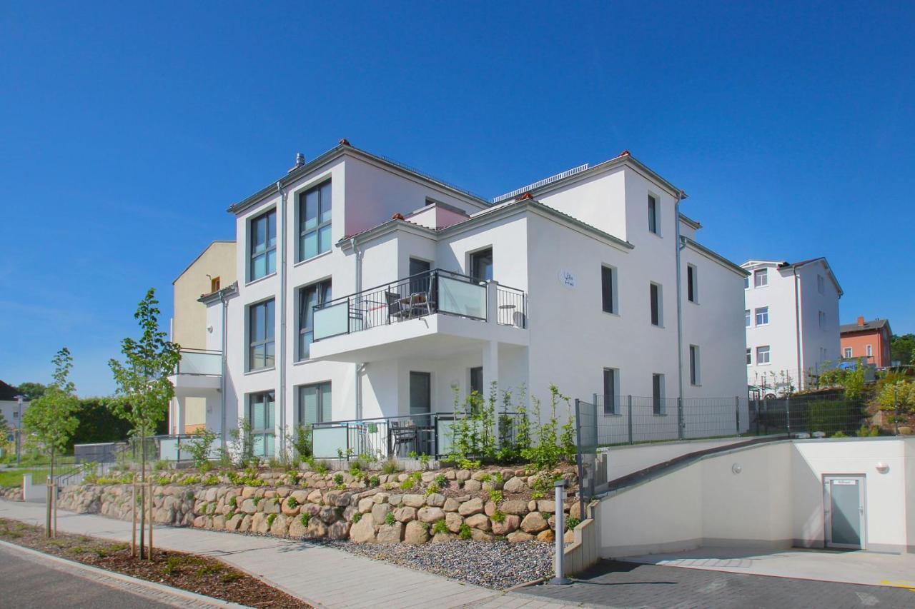 Zentrale Fewo Mit Terrasse, Gratis Nutzung Vom Ahoi Erlebnisbad Und Sauna In Sellin - Villa Anni Fewo 02 Goehren  Buitenkant foto