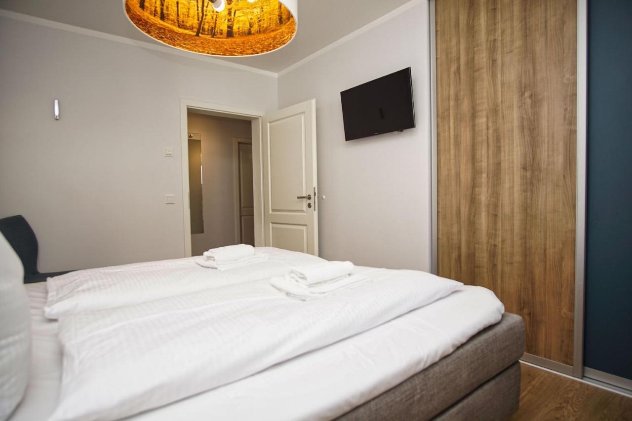 Zentrale Fewo Mit Terrasse, Gratis Nutzung Vom Ahoi Erlebnisbad Und Sauna In Sellin - Villa Anni Fewo 02 Goehren  Buitenkant foto