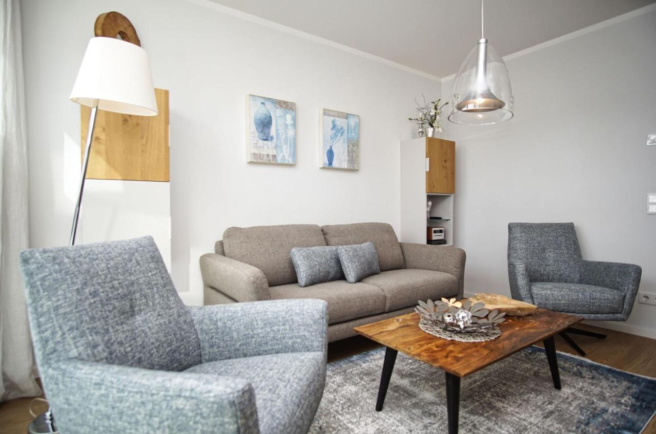 Zentrale Fewo Mit Terrasse, Gratis Nutzung Vom Ahoi Erlebnisbad Und Sauna In Sellin - Villa Anni Fewo 02 Goehren  Buitenkant foto